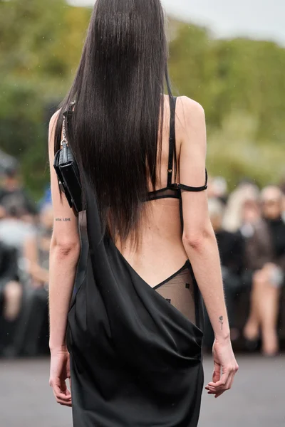 Look 183
